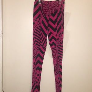 Pink stretchy leggings